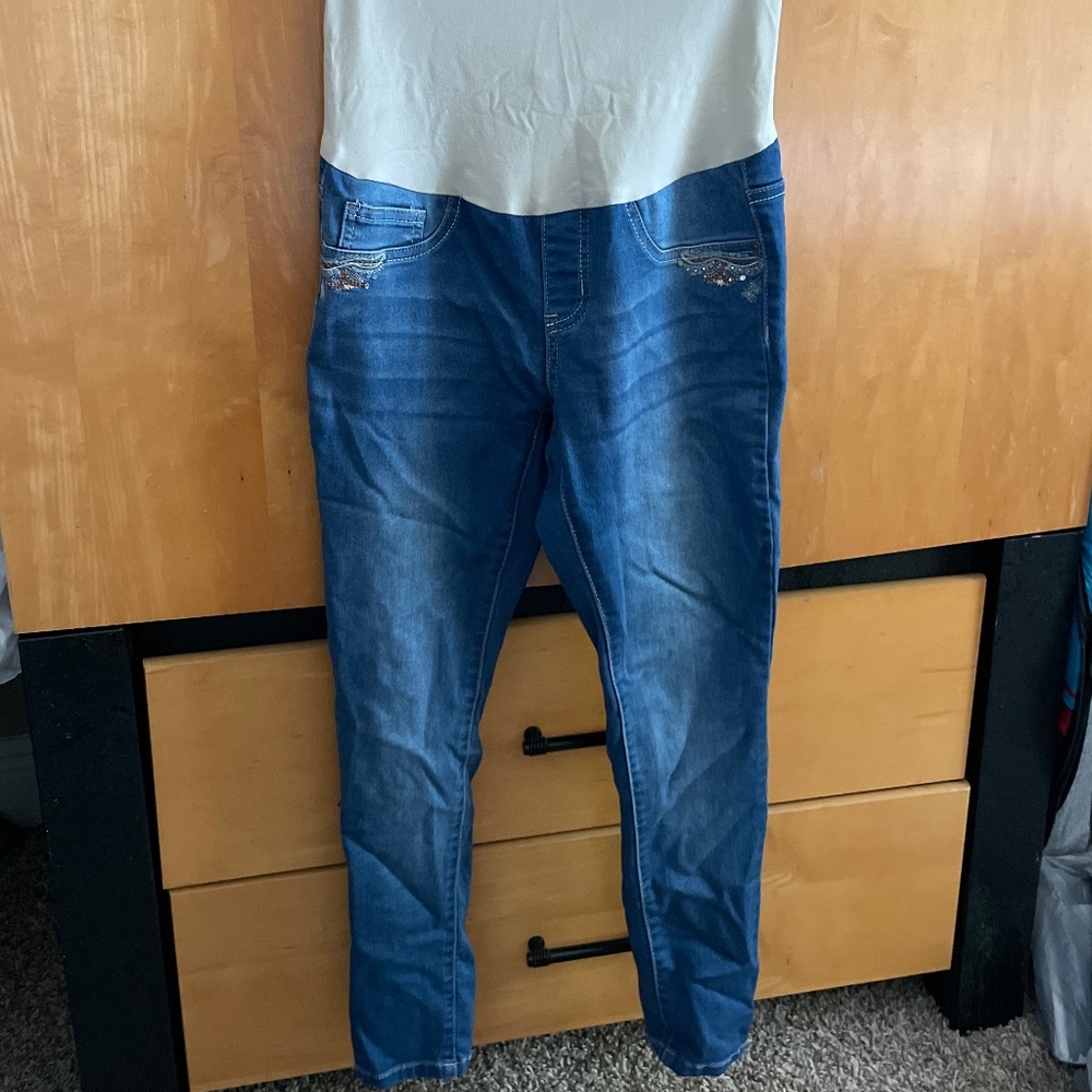 Women’s Bella Vida maternity jeans size S